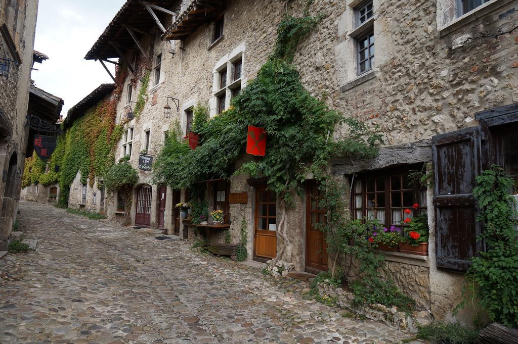 Logis Hotel Le Petit Casset La Boisse Exterior foto