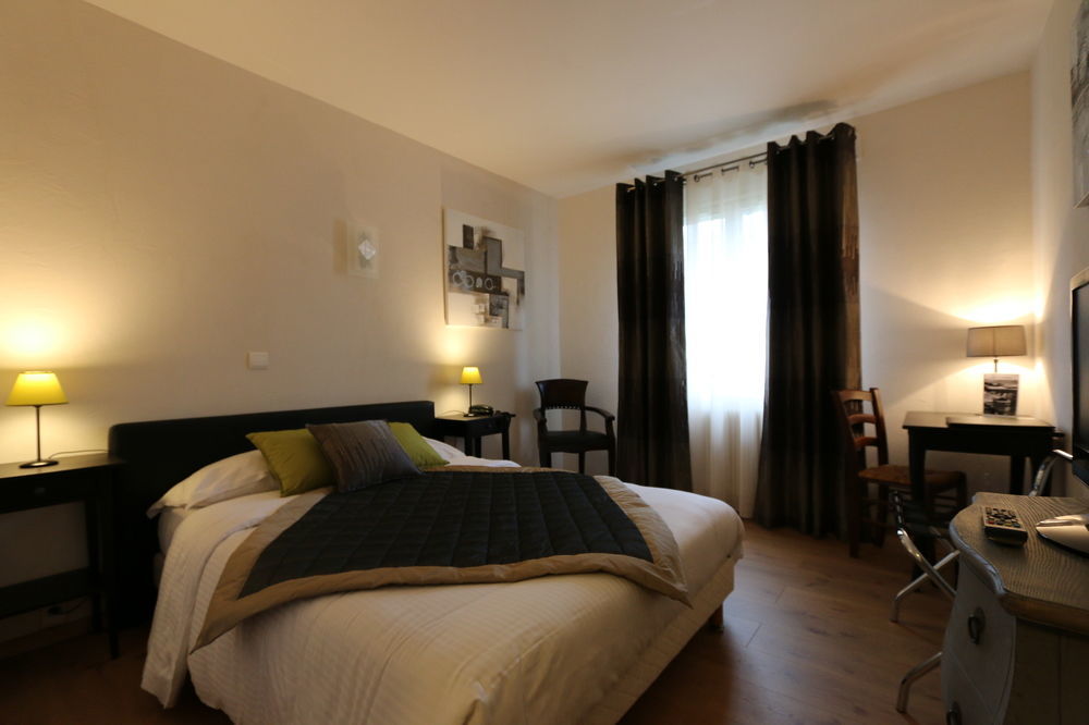 Logis Hotel Le Petit Casset La Boisse Exterior foto