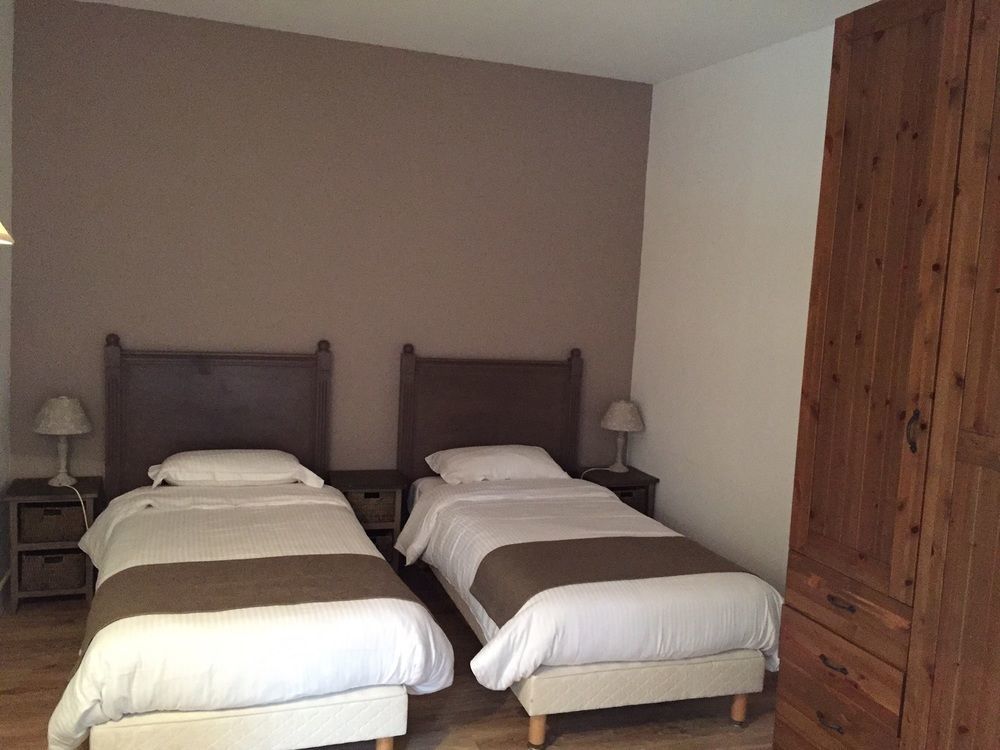 Logis Hotel Le Petit Casset La Boisse Exterior foto