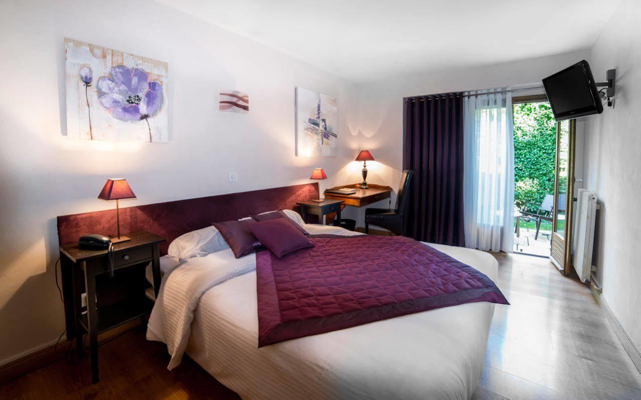 Logis Hotel Le Petit Casset La Boisse Exterior foto